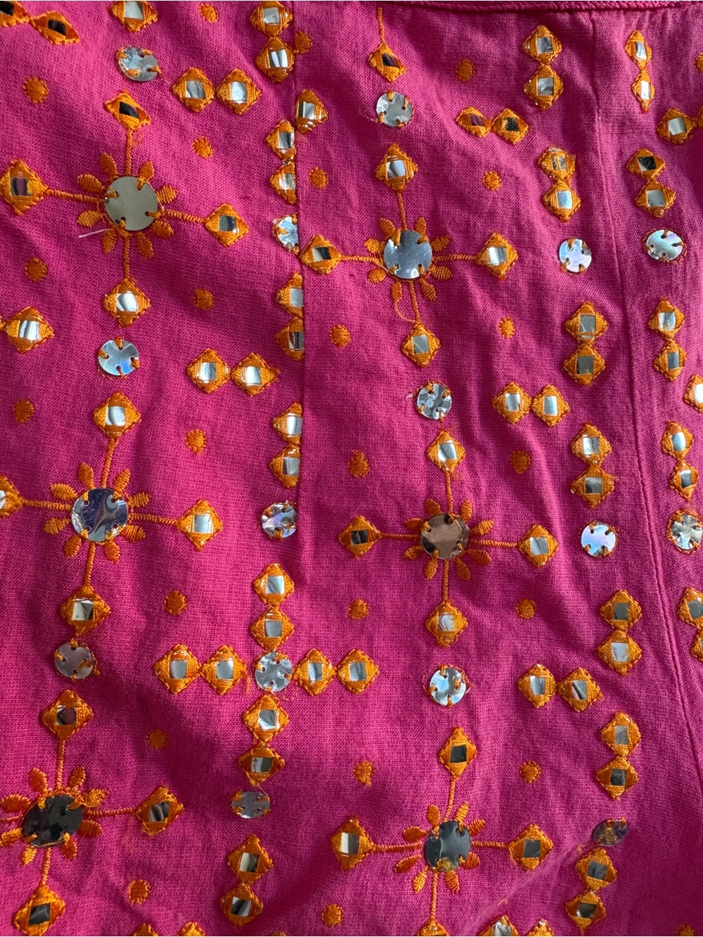 Zara Fuchsia Embellished High-Waist Shorts with Orange Accents - Picture 3 of 10